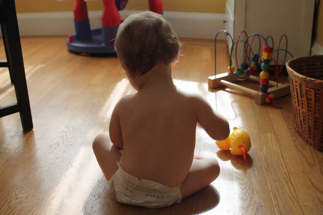 You are currently viewing L’importance du jeu sensoriel dans le developpement de l’enfant